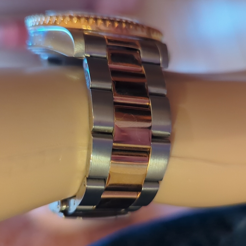 Invicta Angel Watch - Picture 9 of 10